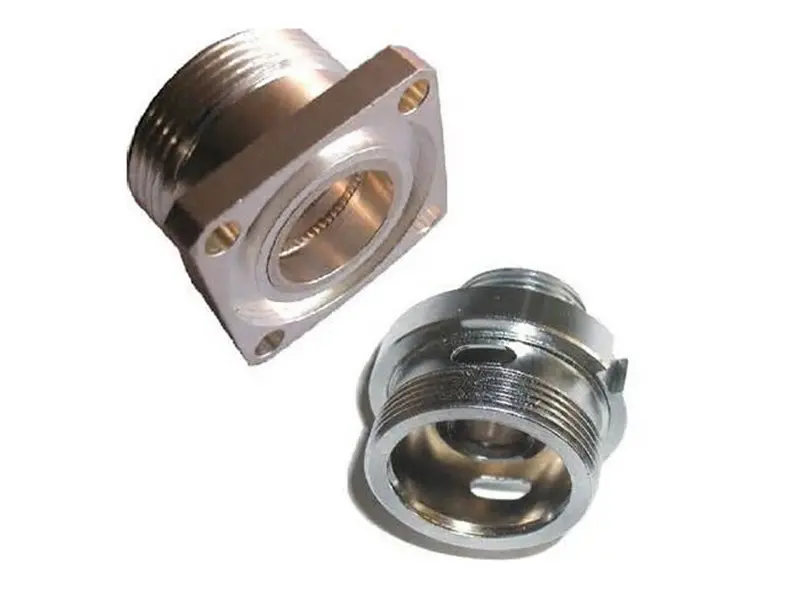 Flange bushing